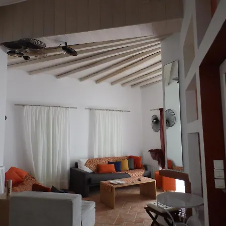 Mykonos Redocher * Ορνός