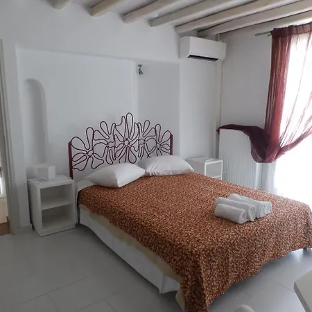 Mykonos Redocher بيت للعطل